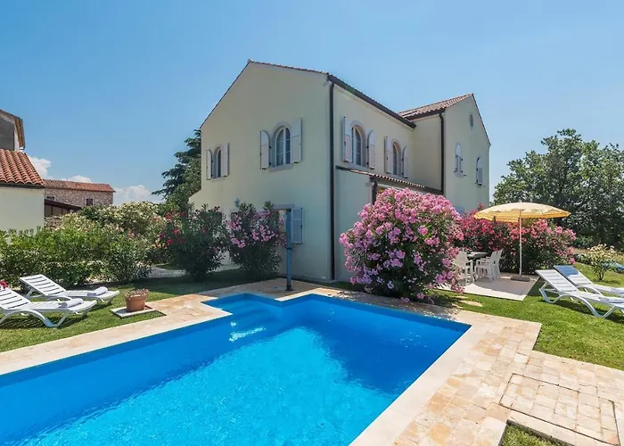 Bella Vista With Sea View Poreč