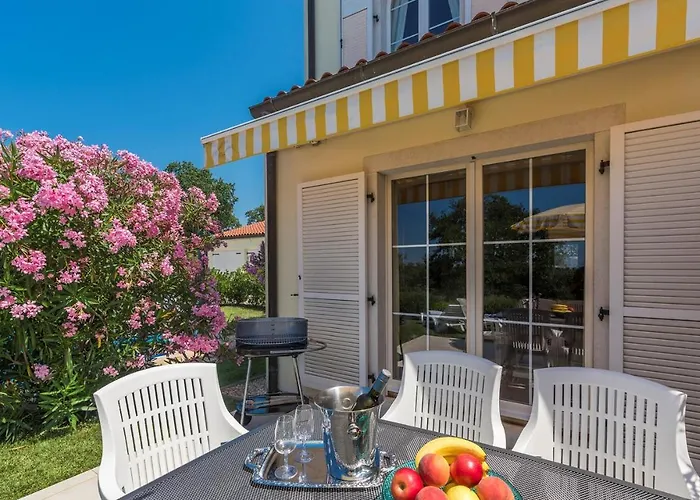 Bella Vista With Sea View