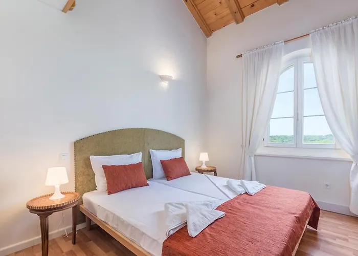 Bella Vista With Sea View Villa