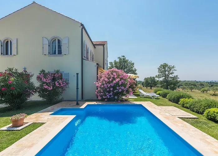 Bella Vista With Sea View Villa