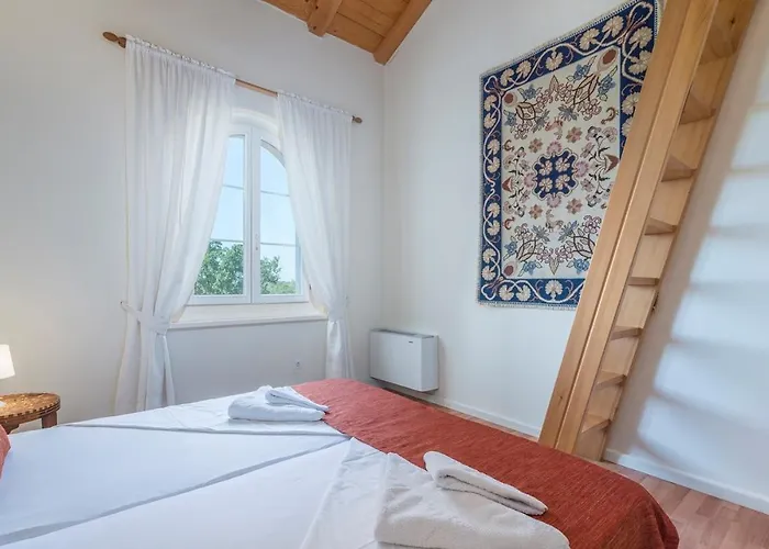 Bella Vista With Sea View Villa